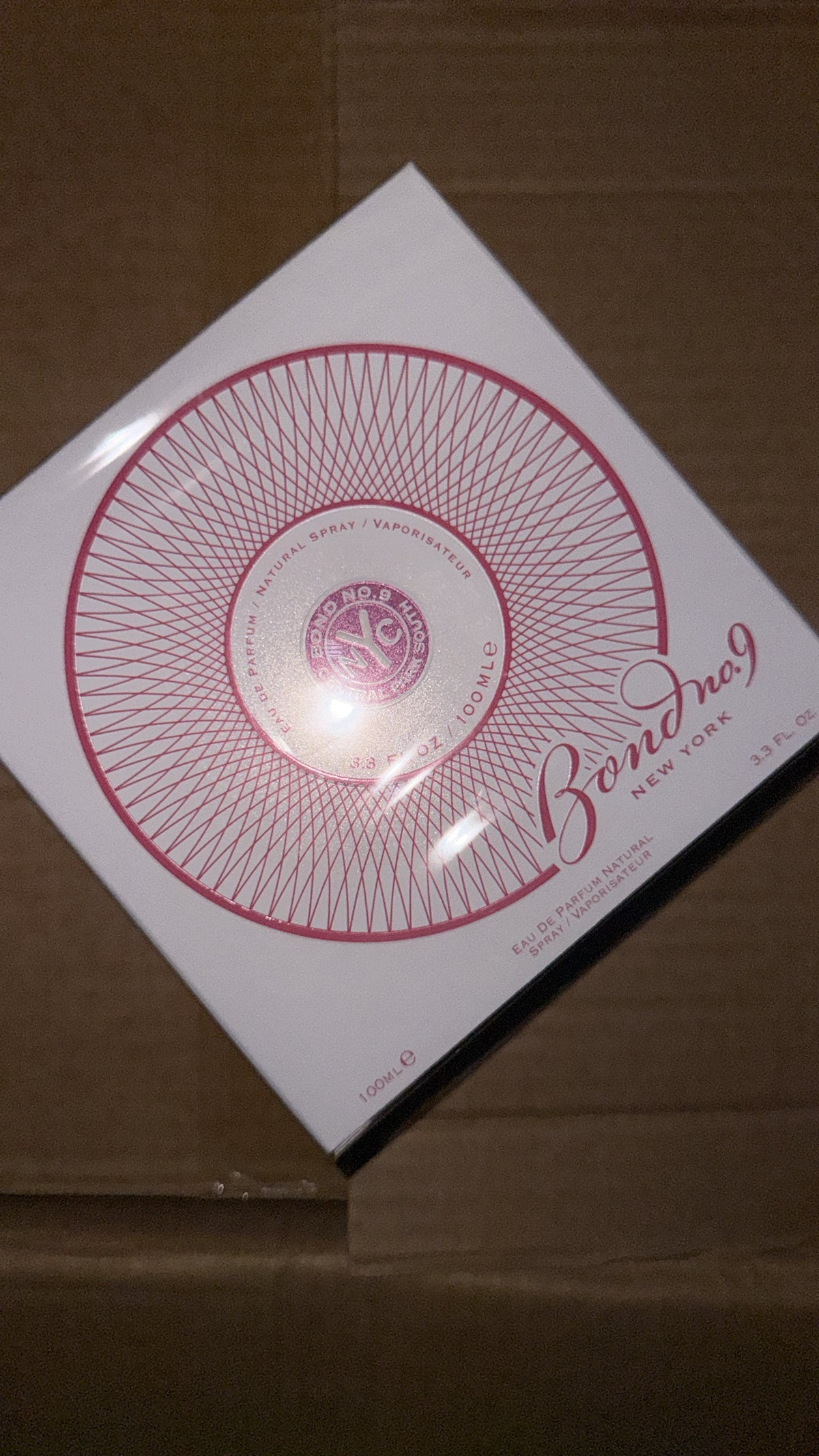 BOND No. 9 Park Avenue, Bond No 9 Park Avenue perfume, Park Avenue Eau de Parfum, Bond No 9 perfume 100ml, luxury perfume, unisex fragrance, Eau de Parfum spray, designer fragrance, premium perfume